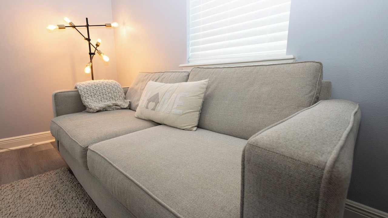 Photo of Livingroom in Hitchcock