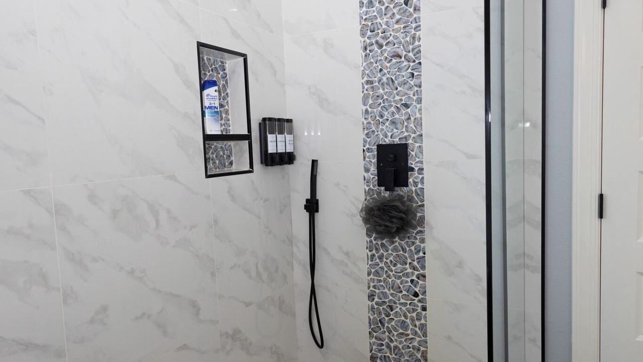 Photo of Bathroom in Hitchcock
