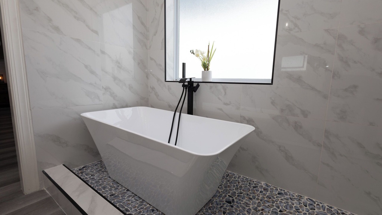 Photo of Bathroom in Hitchcock