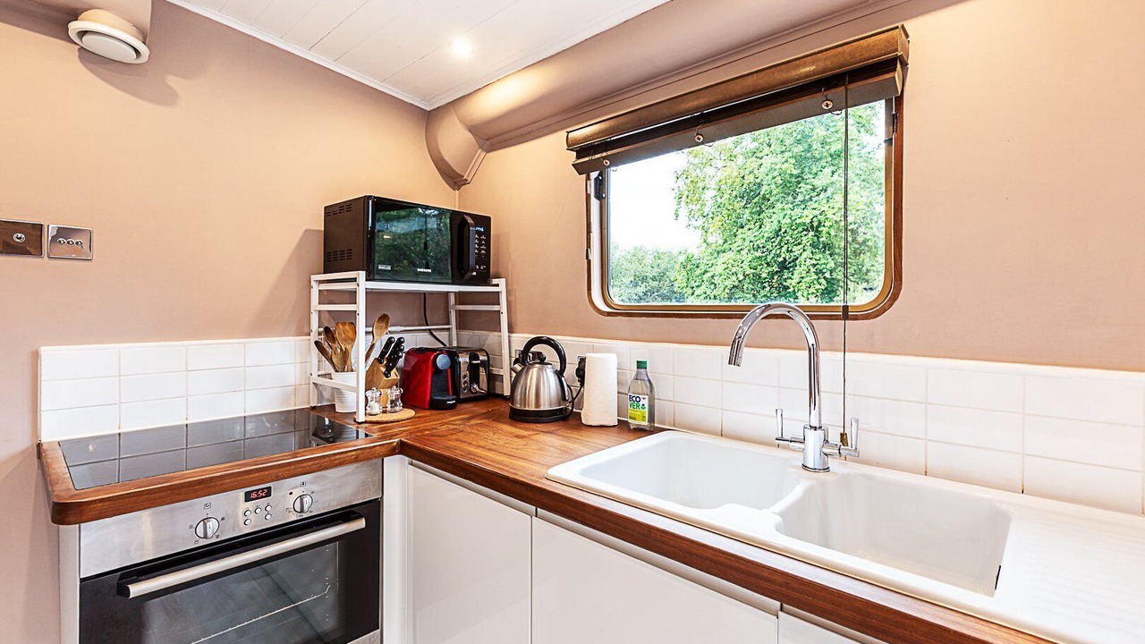 Photo of Kitchen in London Borough of Hounslow