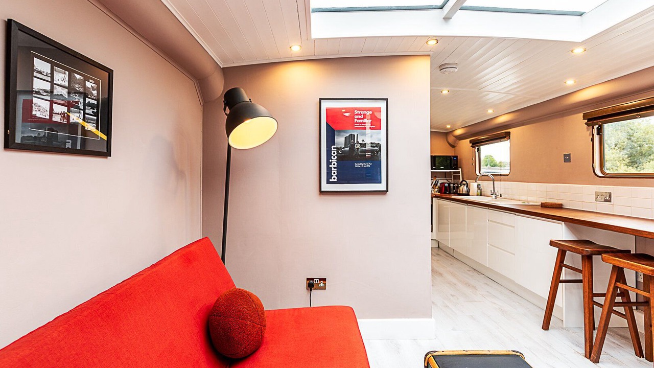 Photo of Livingroom in London Borough of Hounslow