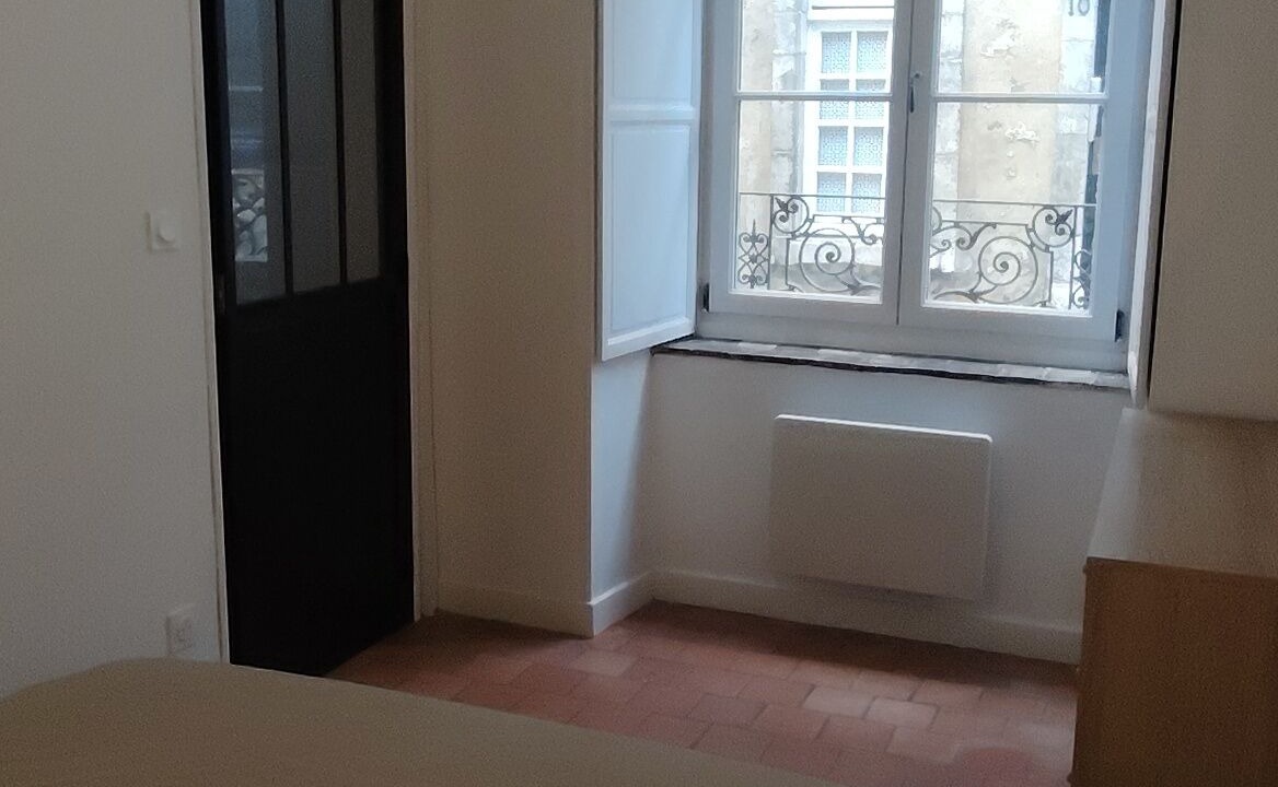 Photo of Bedroom in Republique