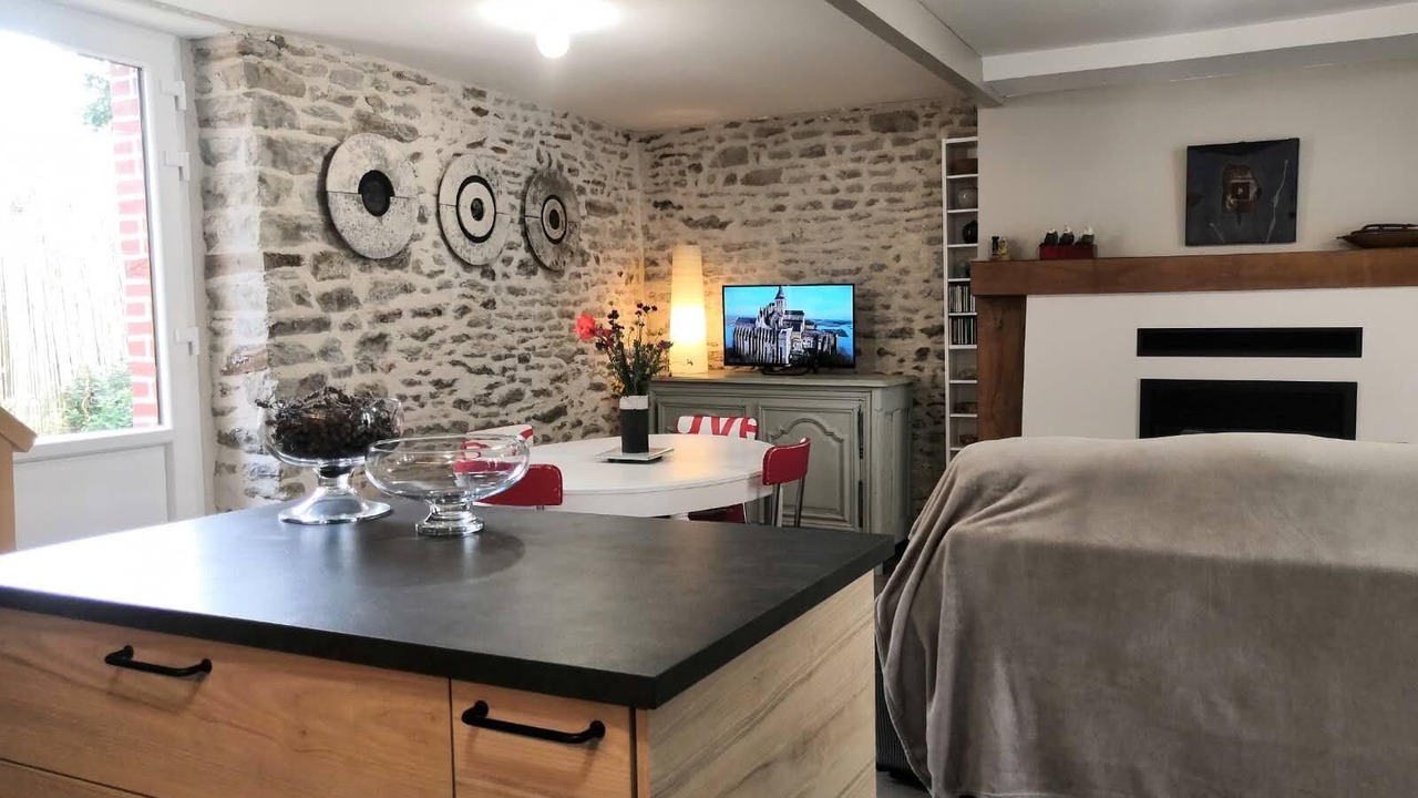 Photo of Others in Tanis