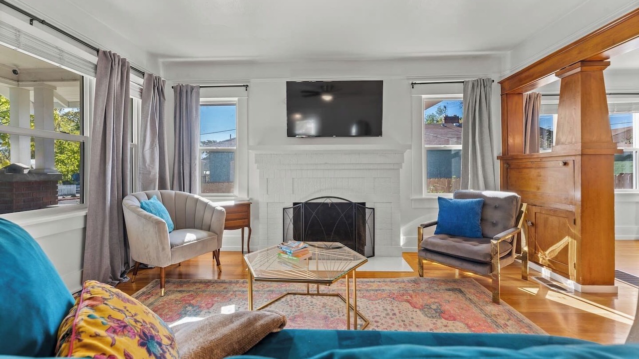 Photo of Bedroom in Midtown