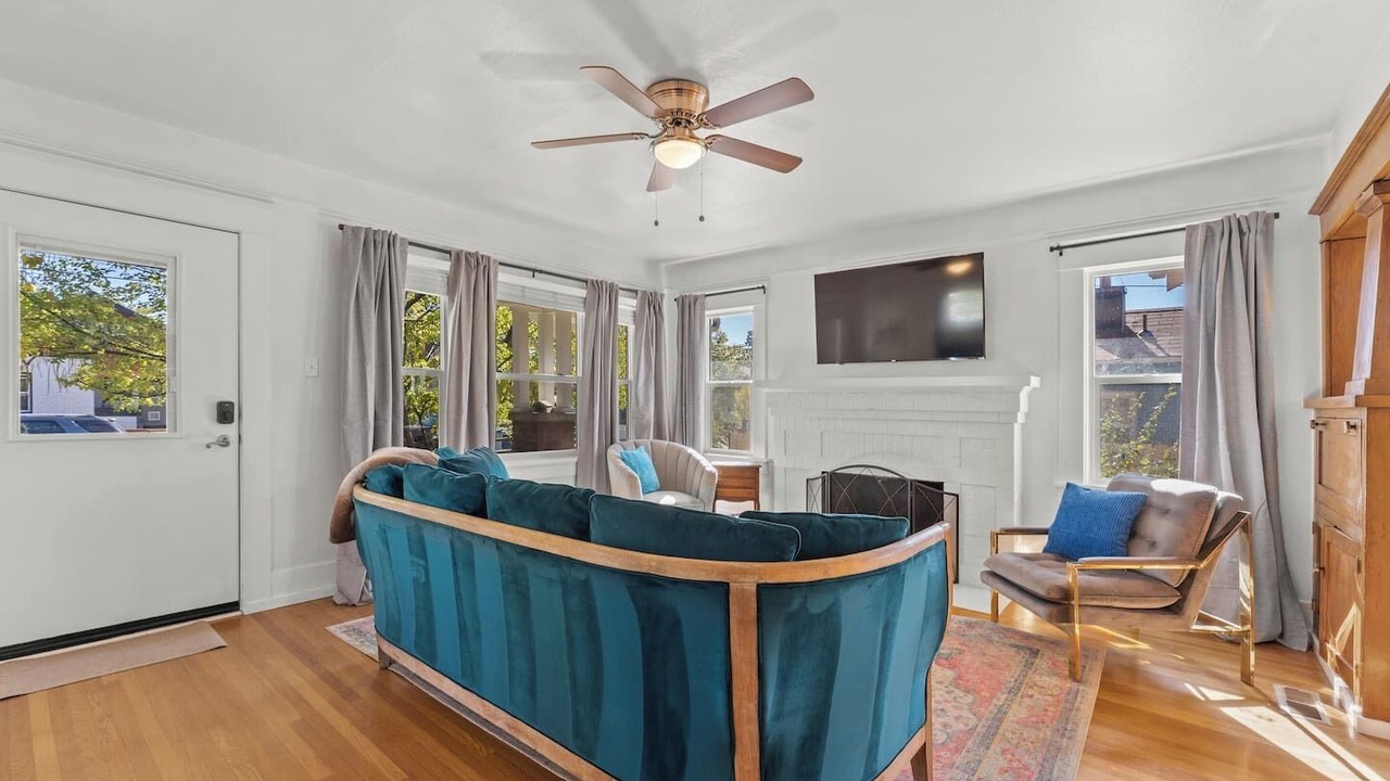 Photo of Bedroom in Midtown