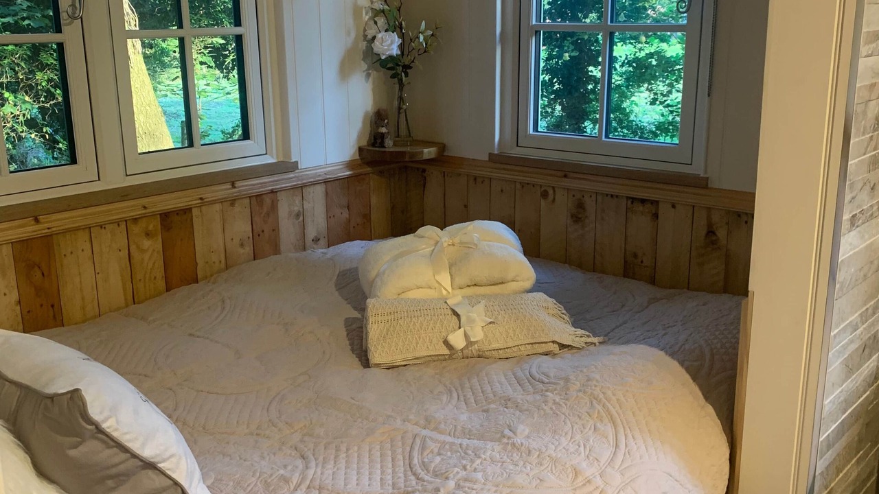 Photo of Others in Lowton