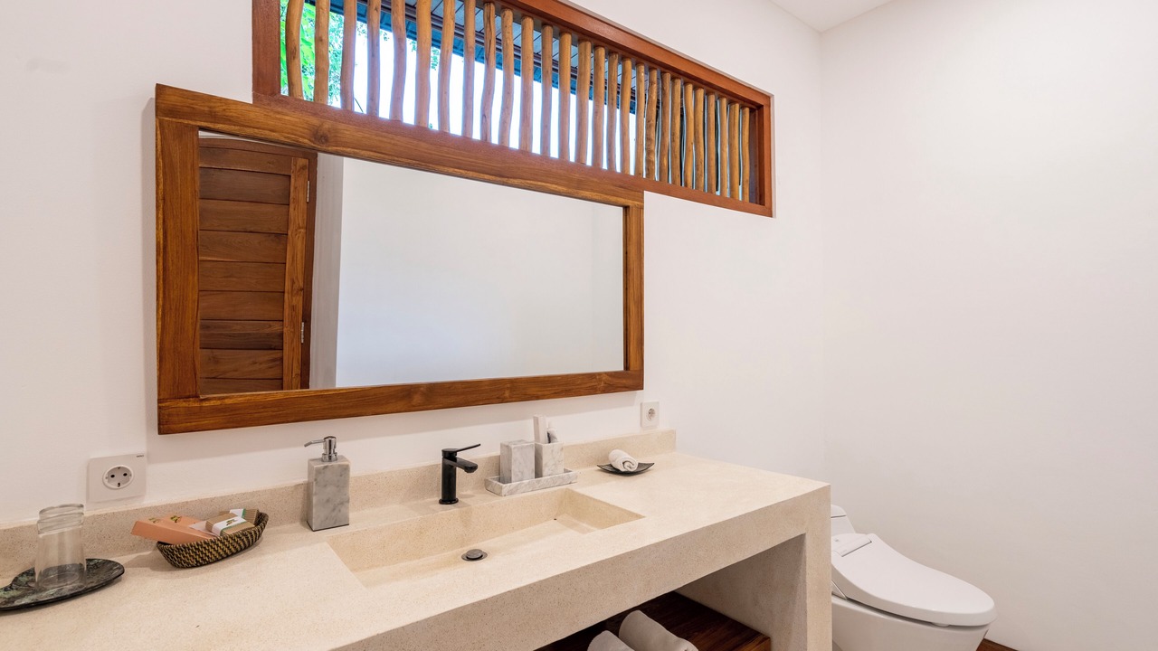 Photo of Bathroom in Siligita
