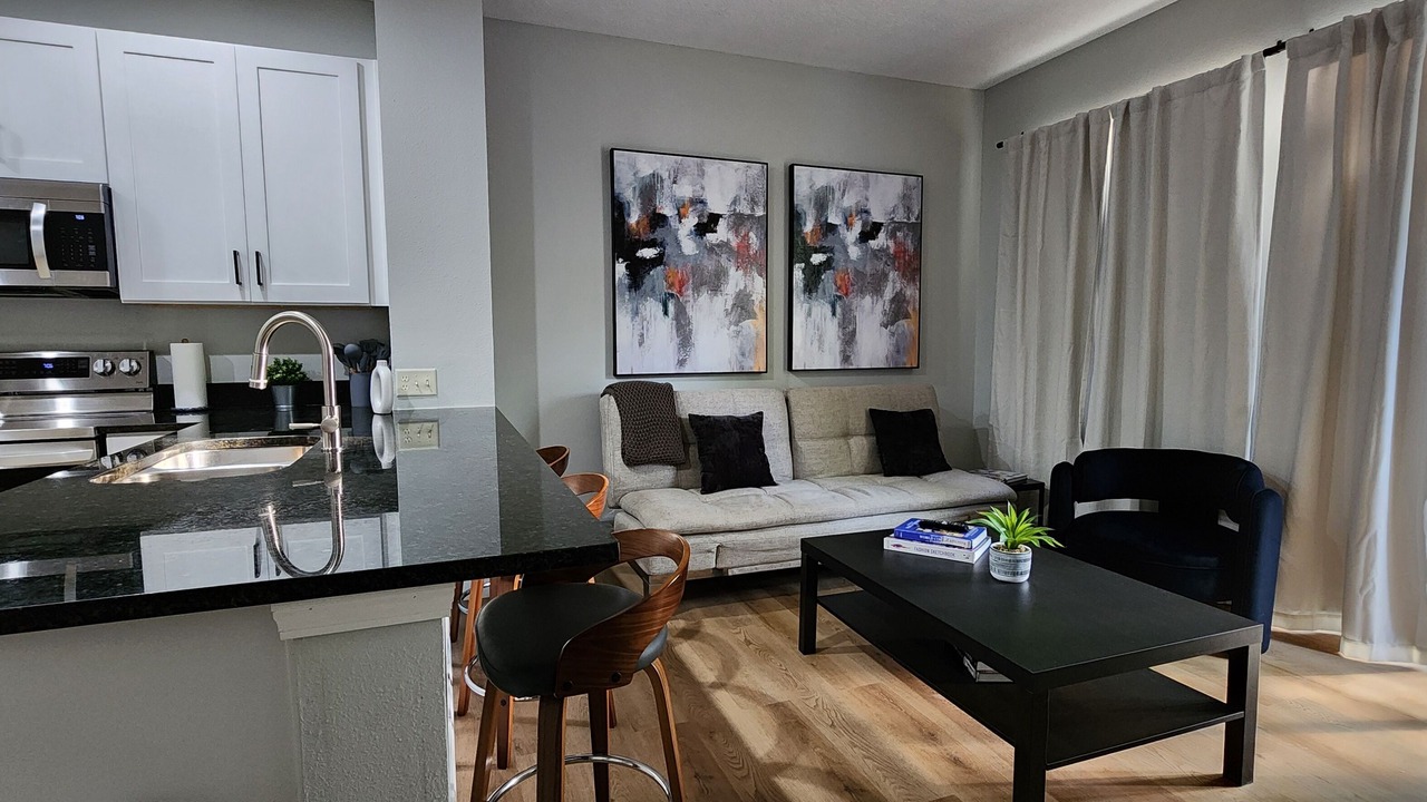 Photo of Livingroom in Crestwynd Bay