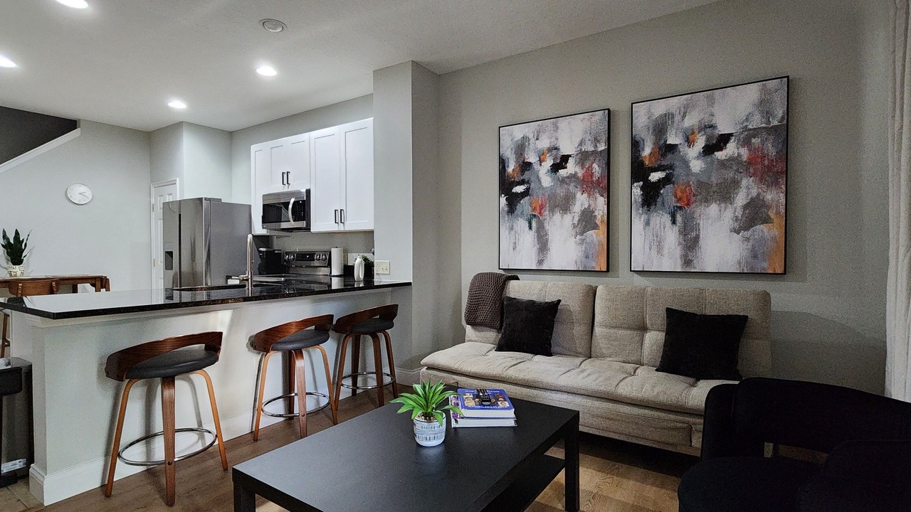 Photo of Livingroom in Crestwynd Bay
