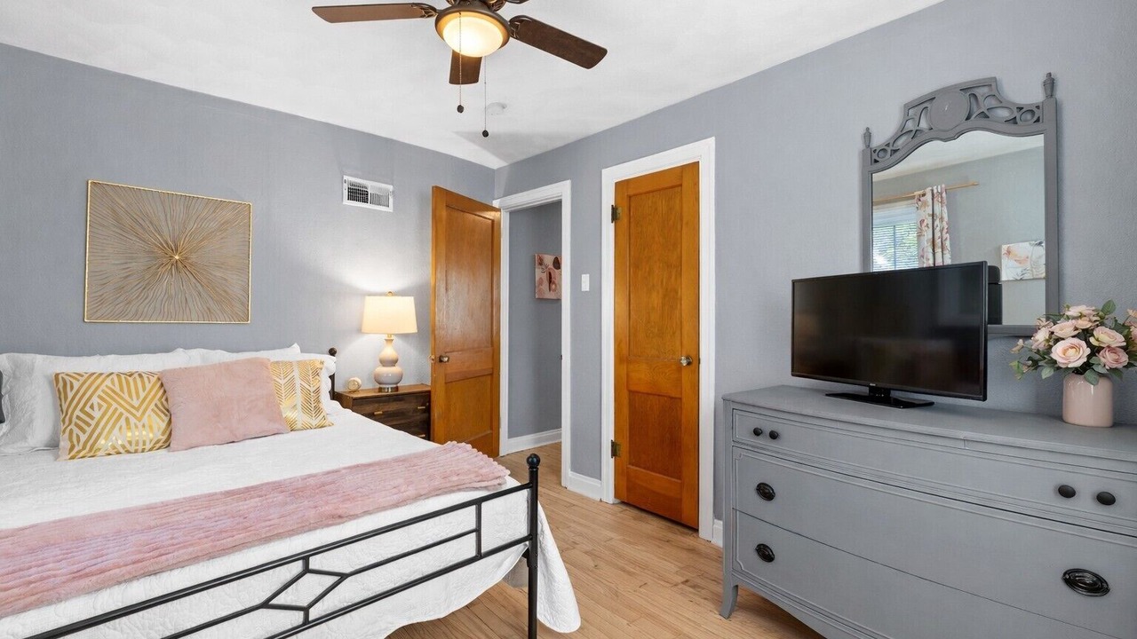 Photo of Bedroom in Waterloo