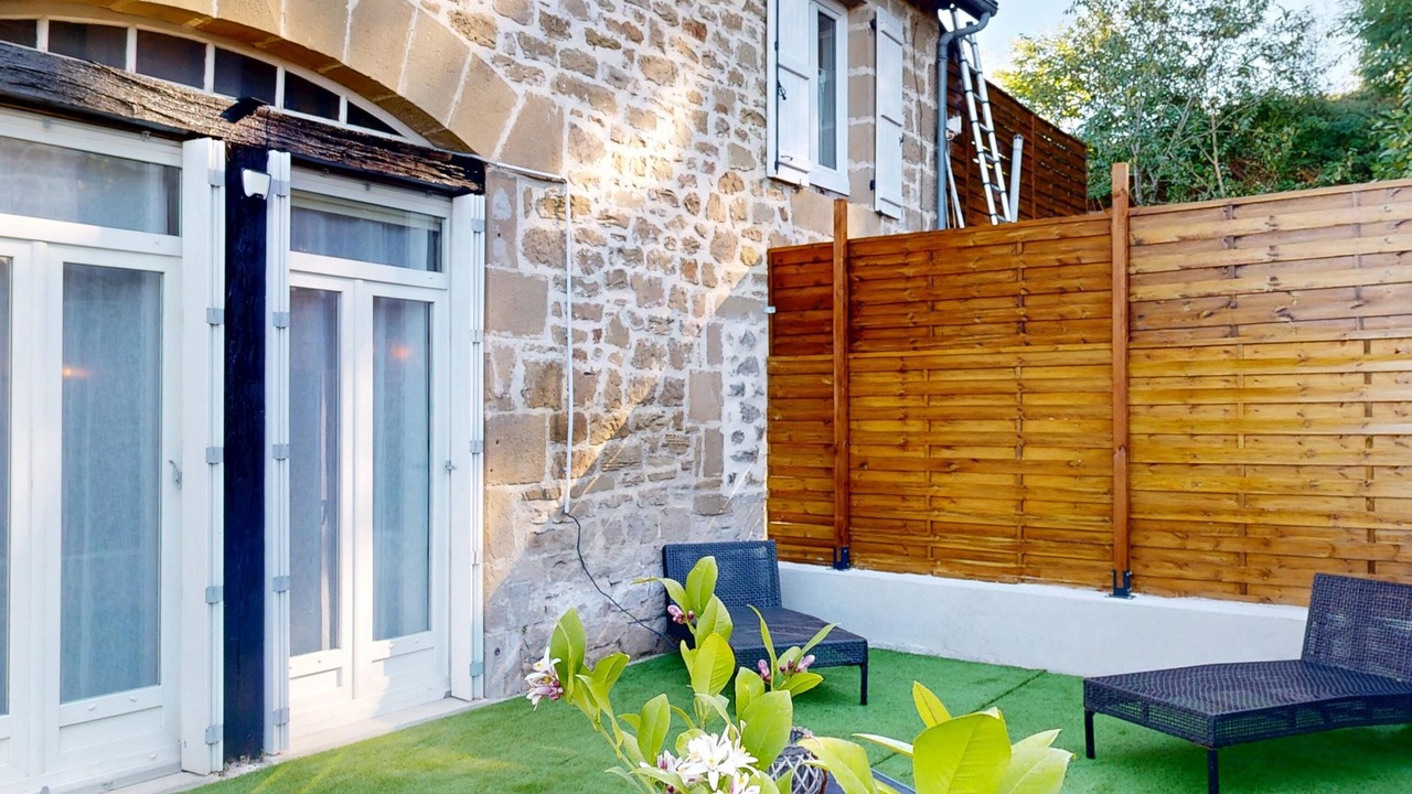 Photo of Patio Balcony in Lissac-sur-Couze