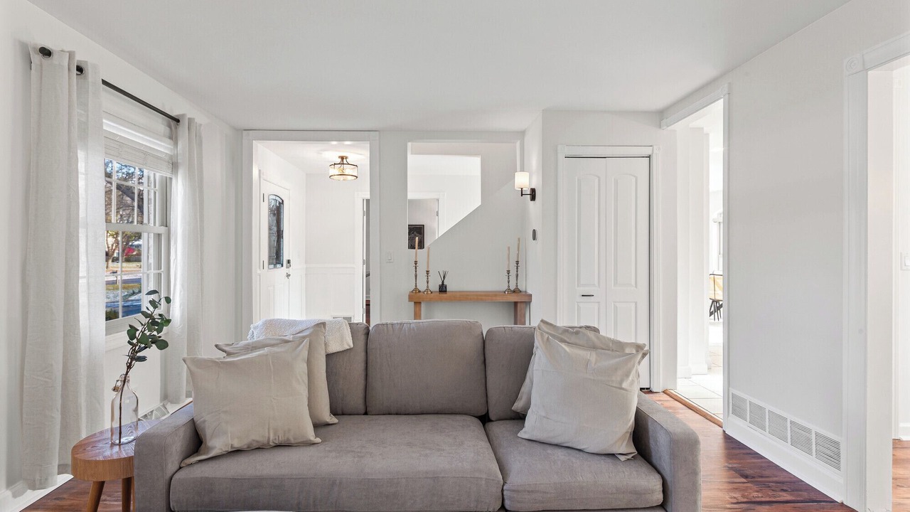 Photo of Livingroom in Naperville