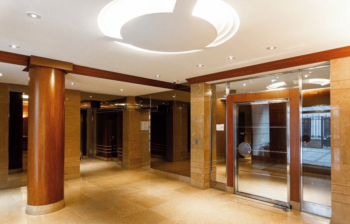 Photo of Others in Neuilly-sur-Seine