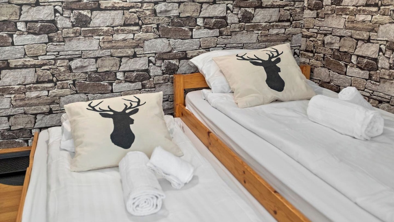 Photo of Bedroom in Noes