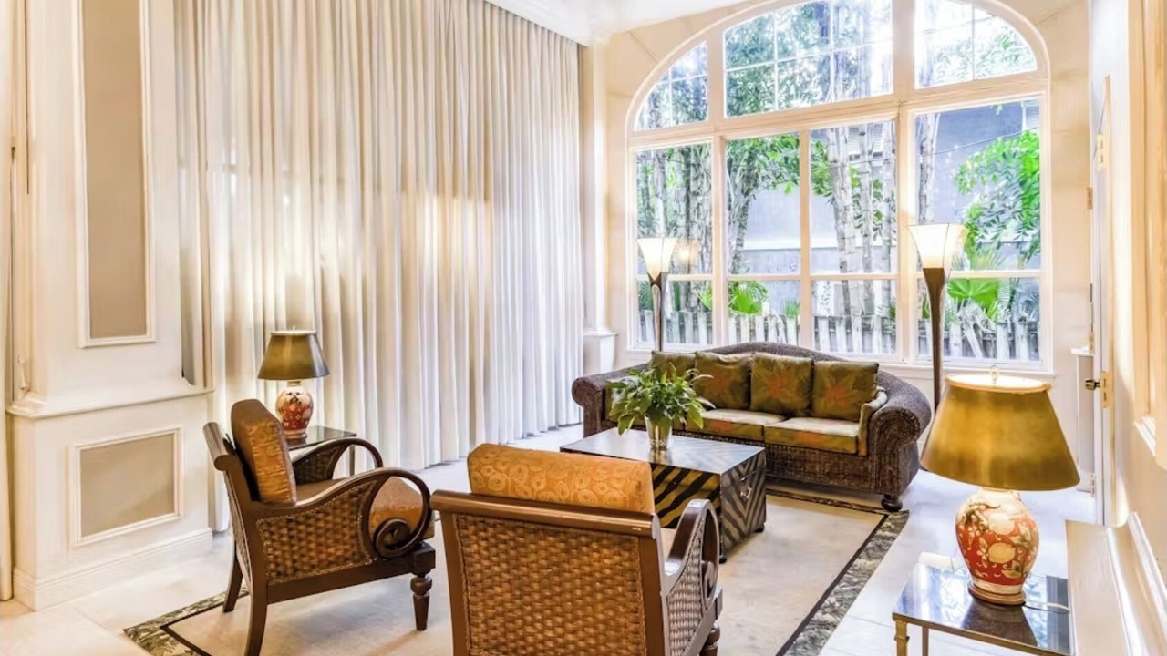 Photo of Livingroom in Palm Beach