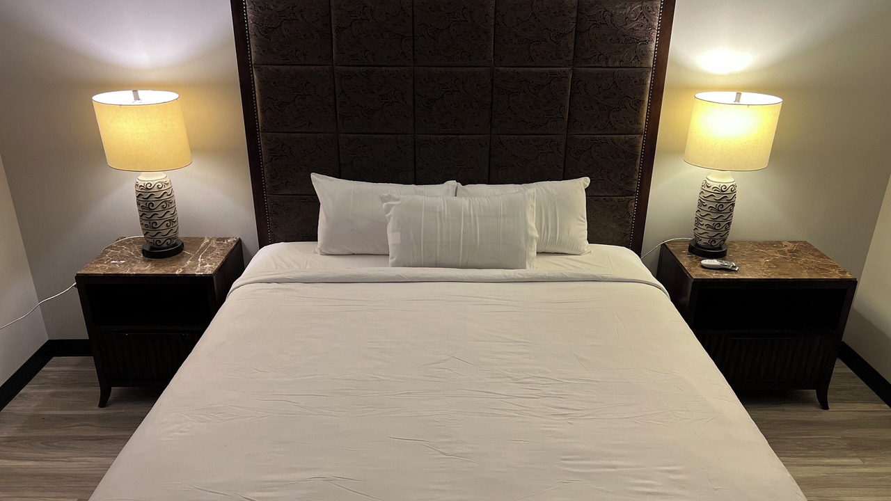 Photo of Bedroom in Redwood