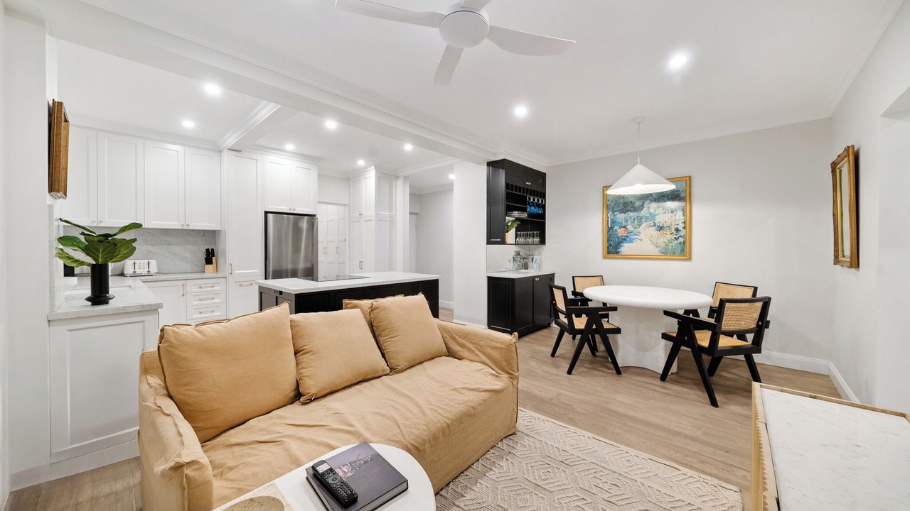 Photo of Livingroom in Rose Bay