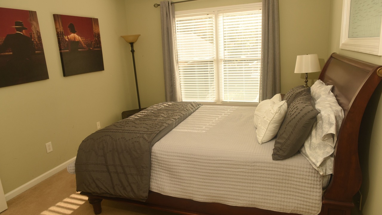 Photo of Bedroom in Scottdale