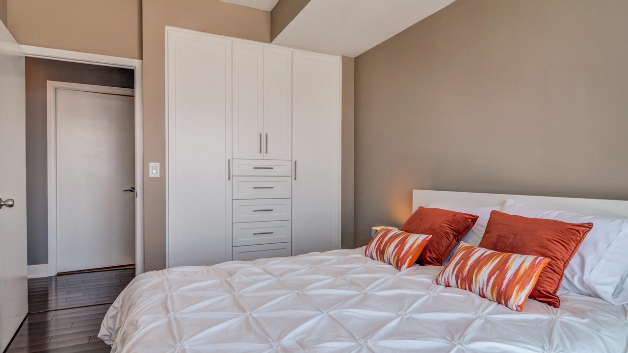 Photo of Bedroom in Bathurst Quay