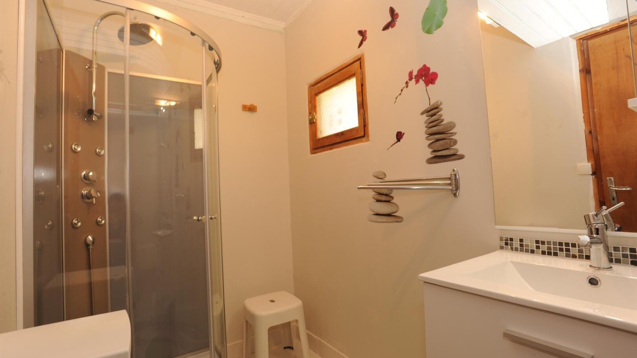 Photo of Bathroom in Ayguatebia-Talau