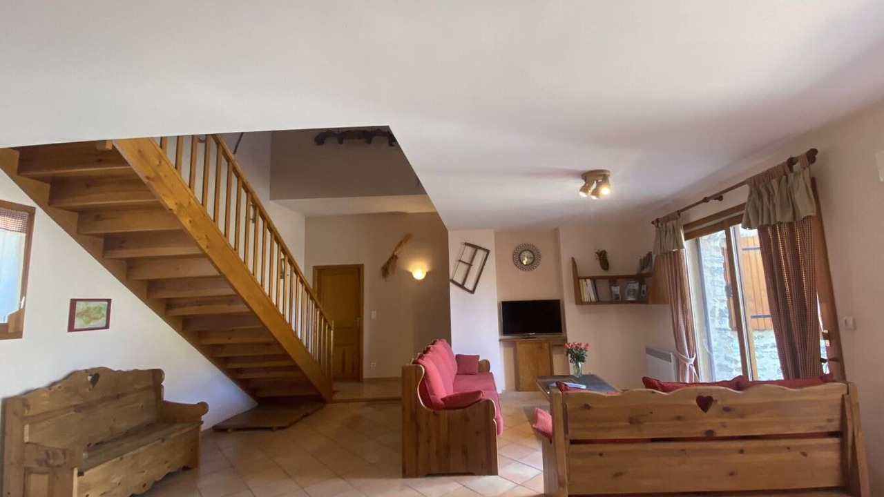 Photo of Livingroom in Souanyas