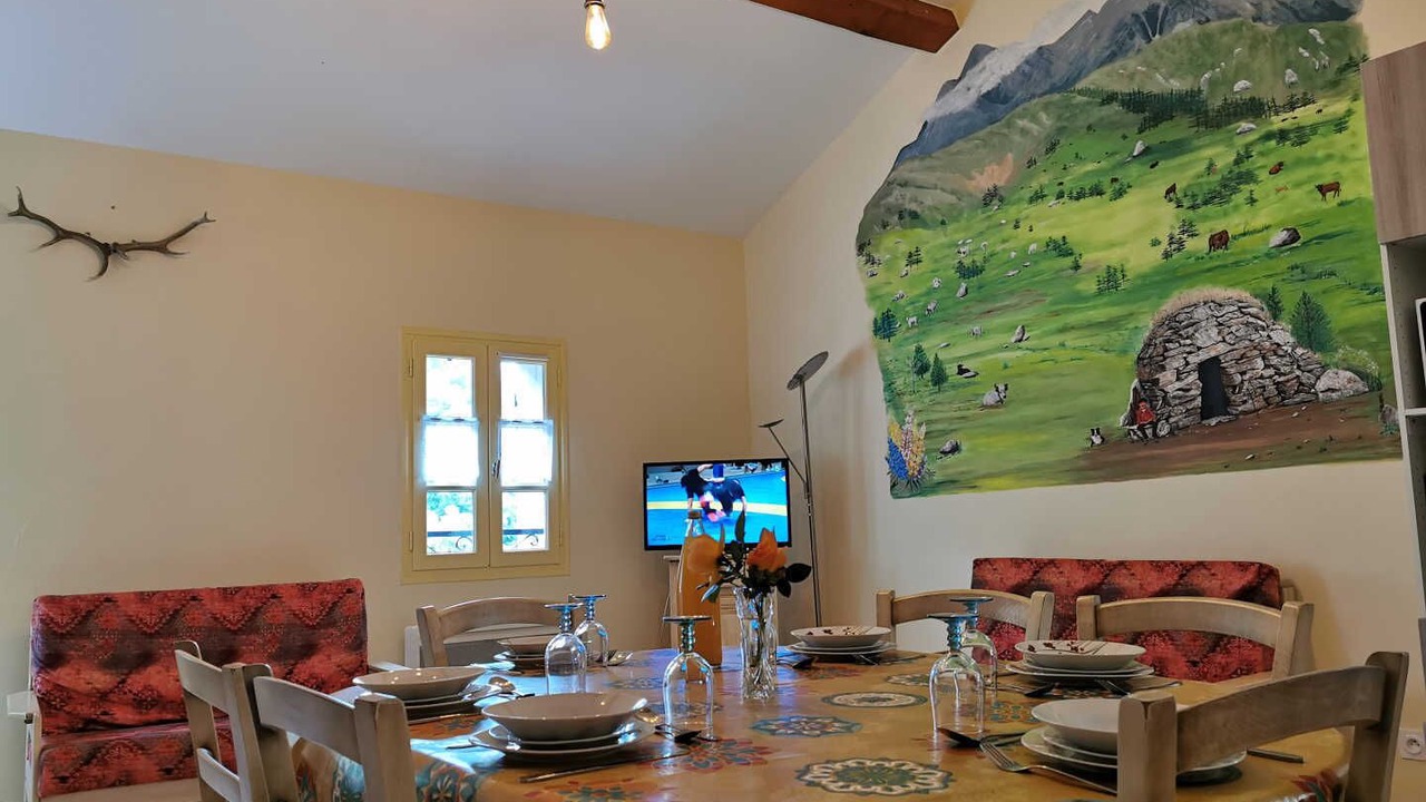 Photo of Others in Nyer