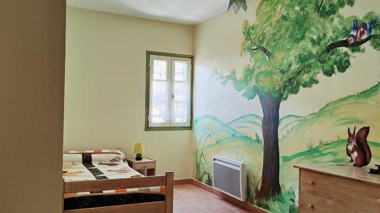 Photo of Others in Nyer