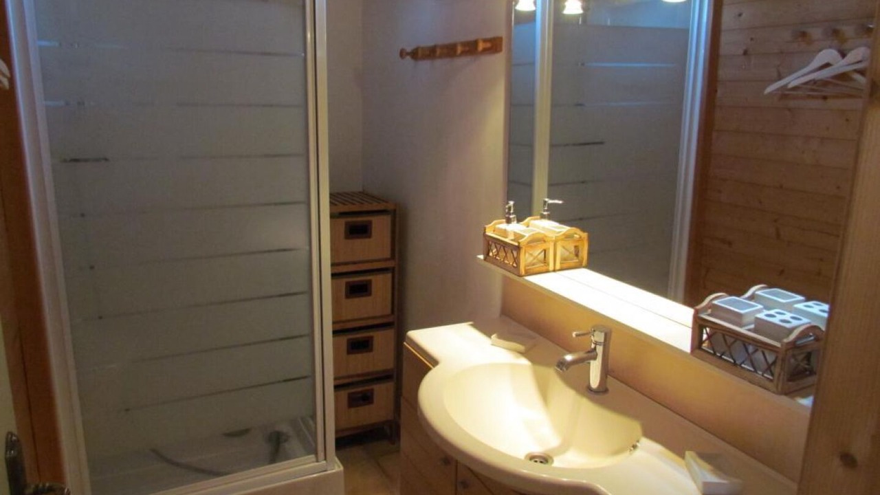 Photo of Bathroom in Casteil