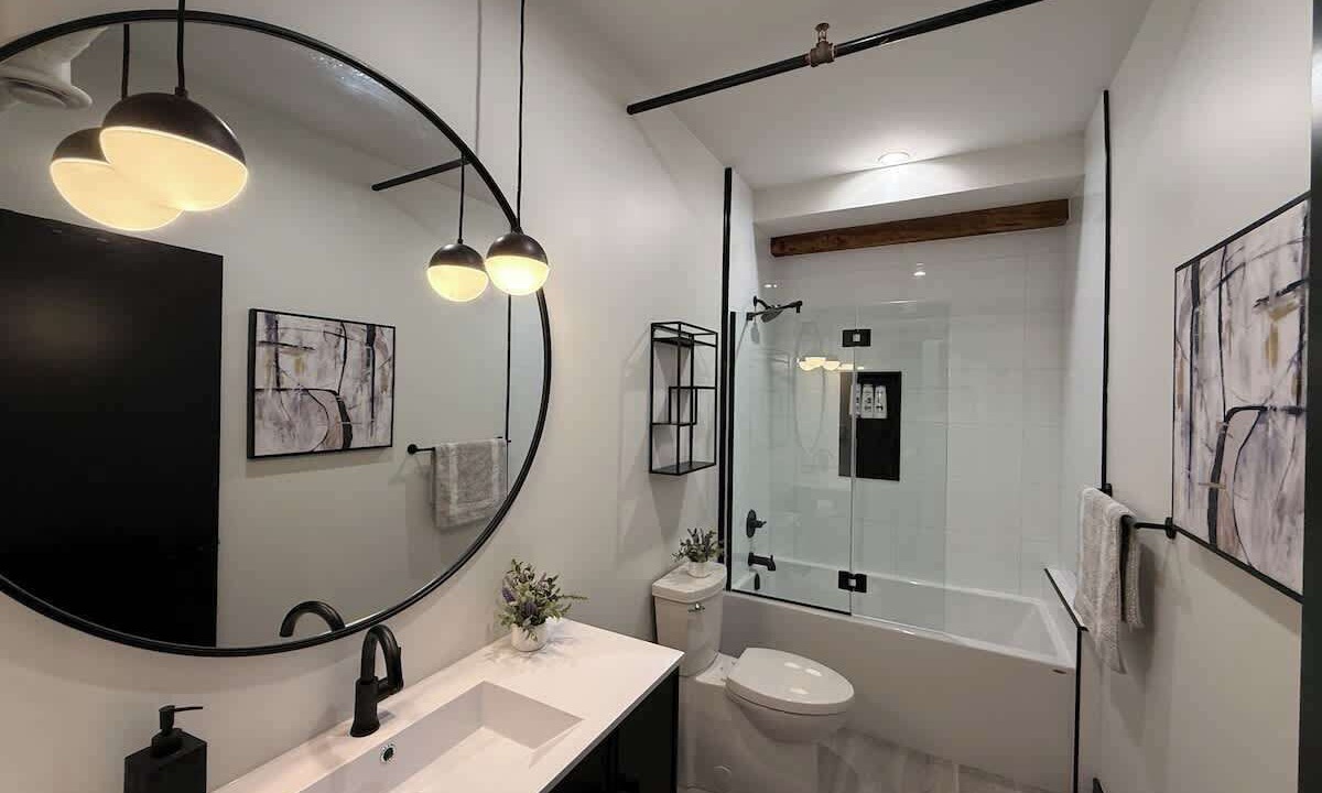 Photo of Bathroom in Truro