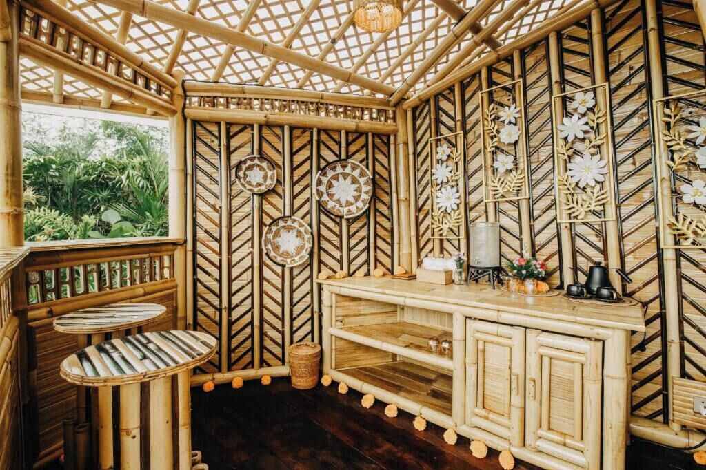 Photo of Others in Selat