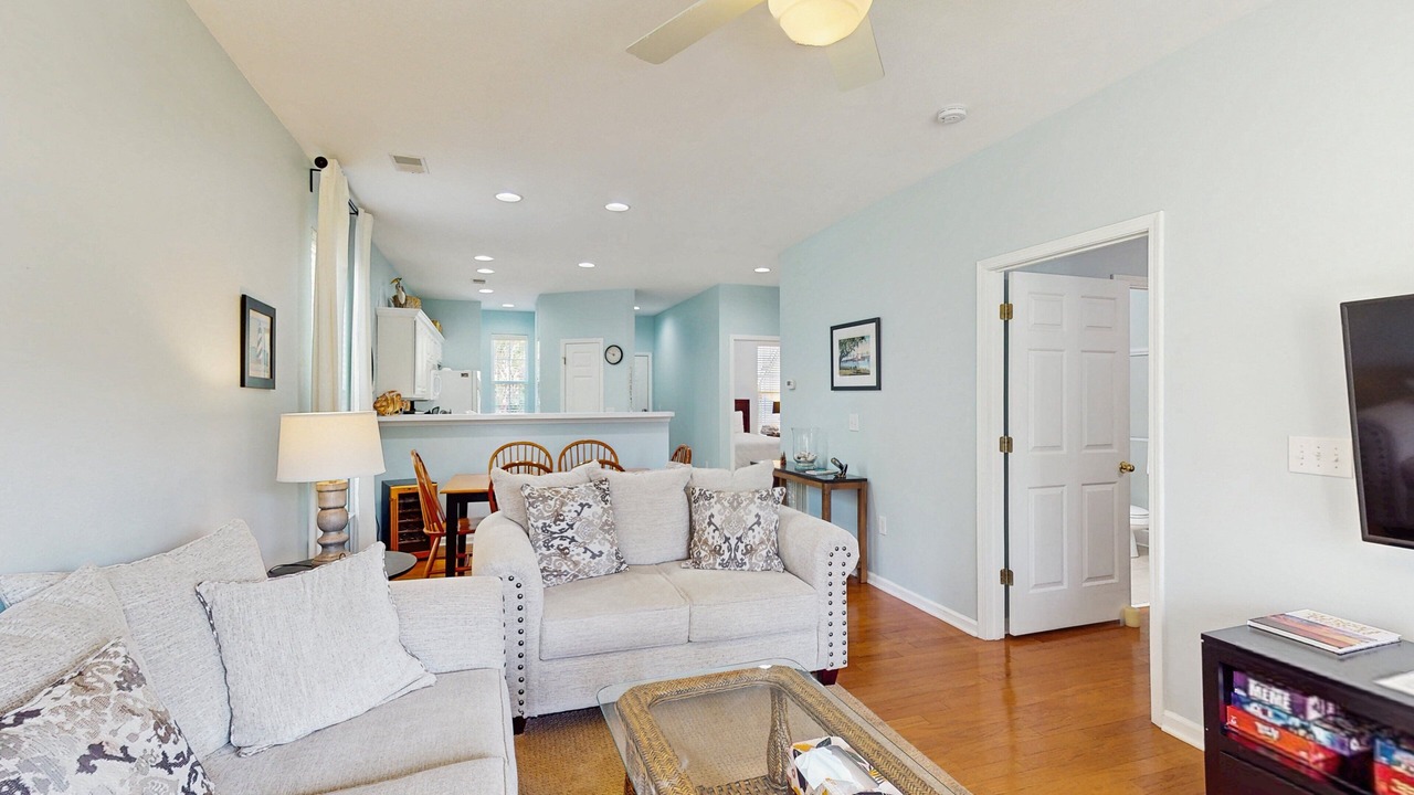 Photo of Livingroom in Sunset Beach