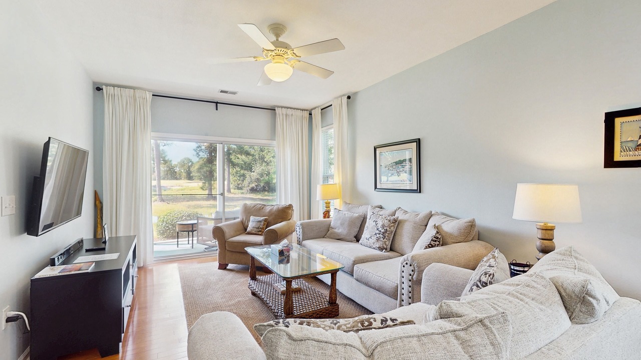 Photo of Livingroom in Sunset Beach
