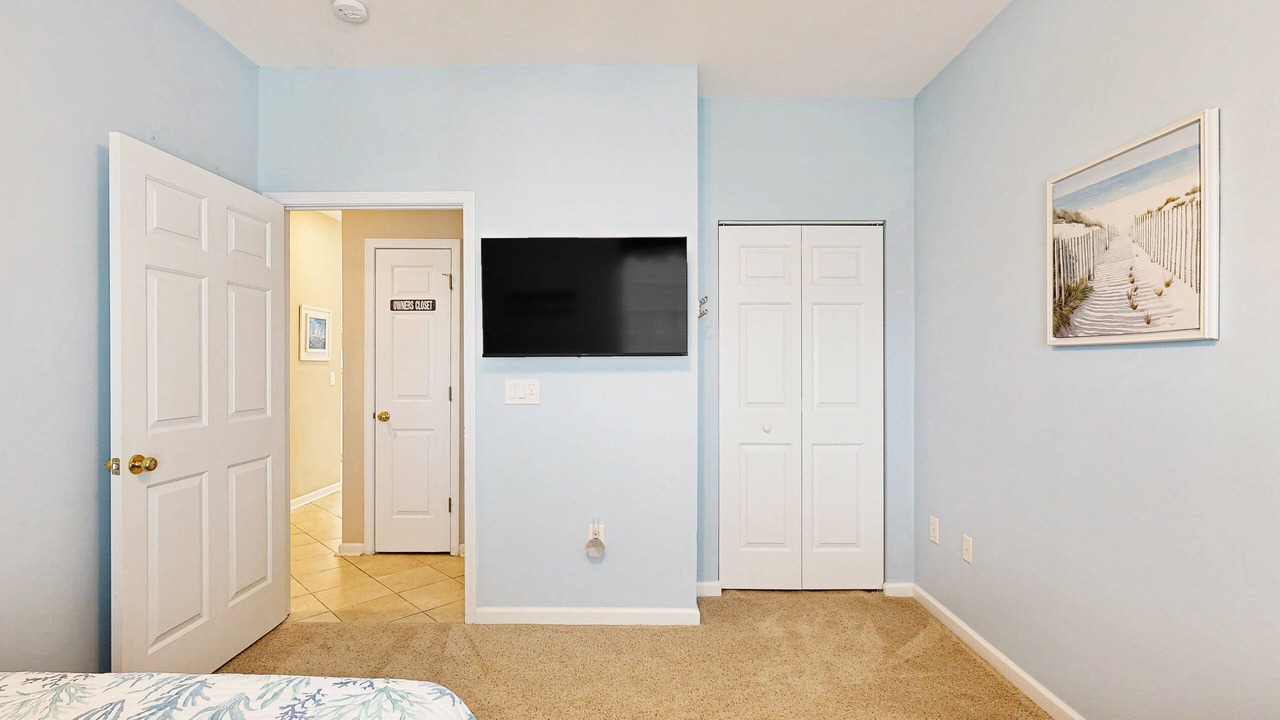 Photo of Bedroom in Sunset Beach