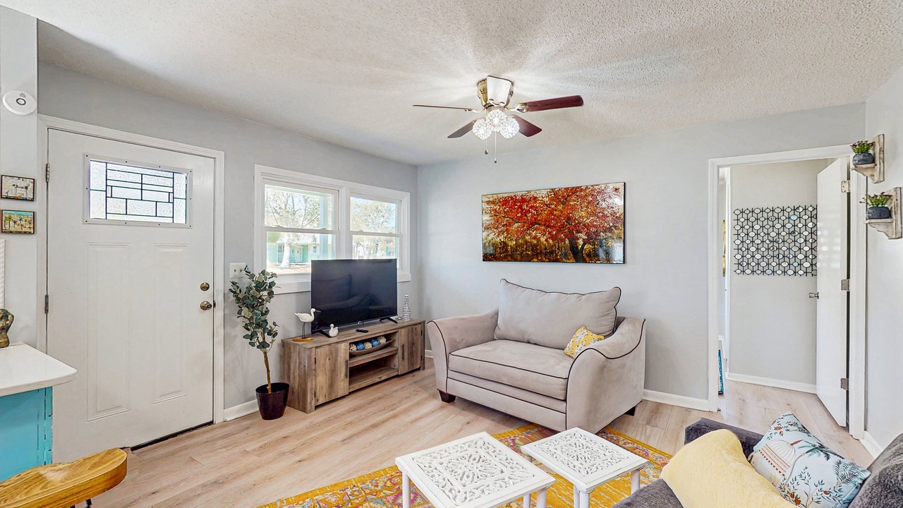 Photo of Livingroom in Long Beach
