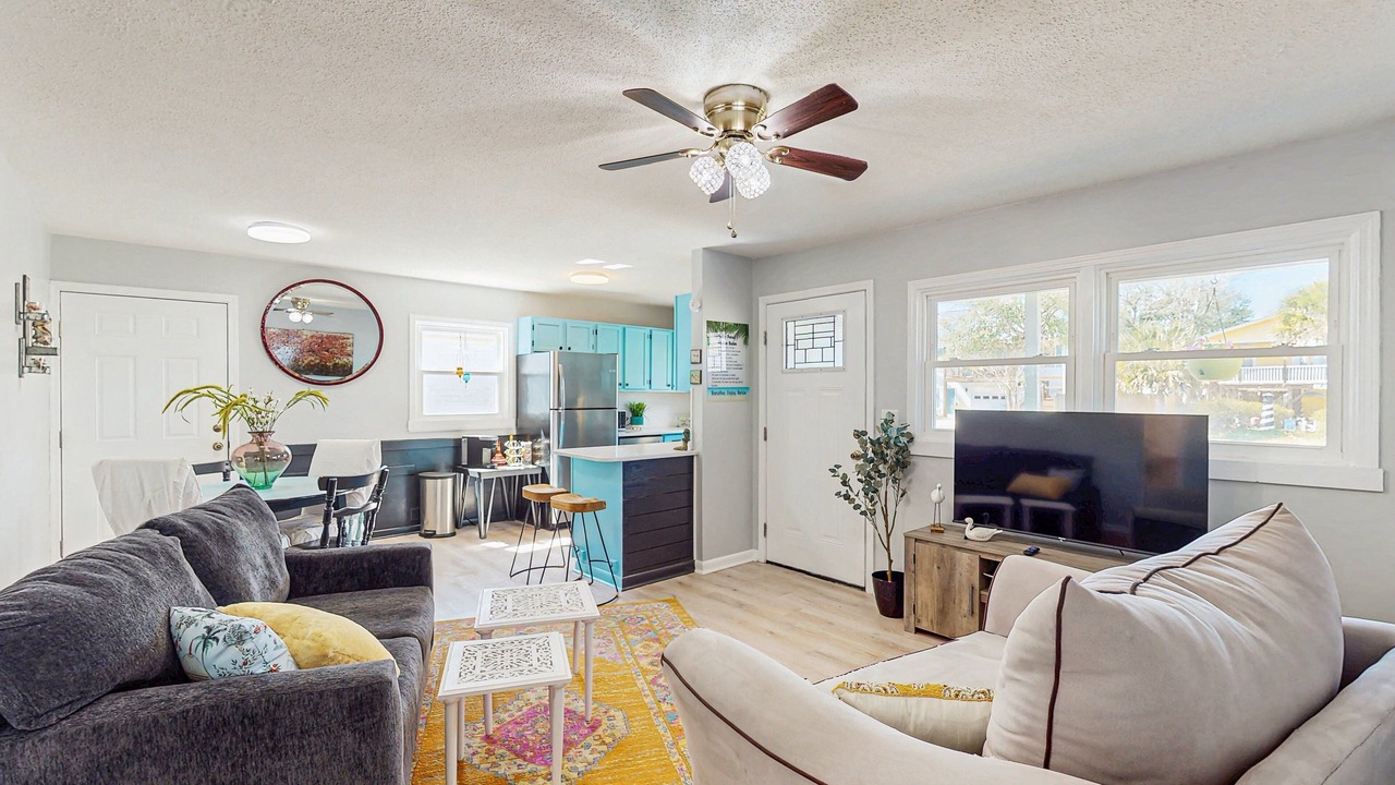 Photo of Livingroom in Long Beach