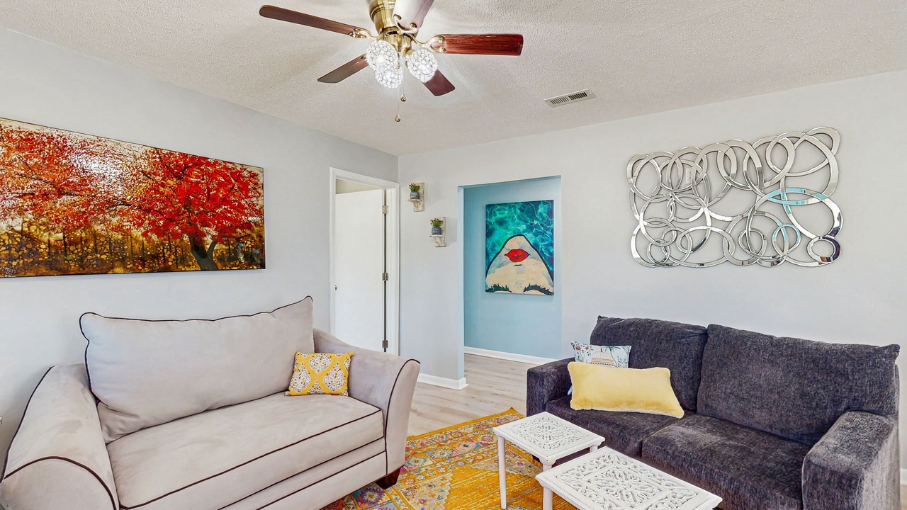 Photo of Livingroom in Long Beach