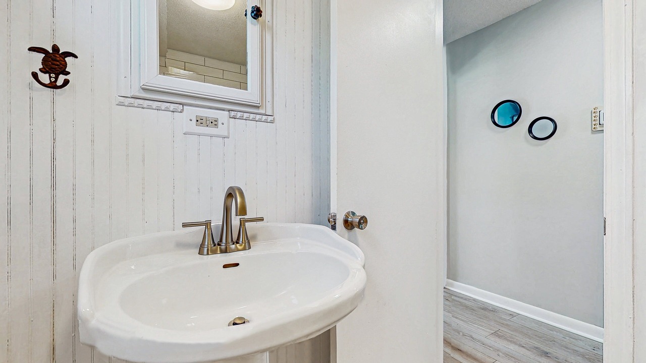 Photo of Bathroom in Long Beach
