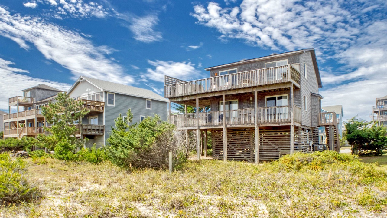 Photo of Outdoor in Waves