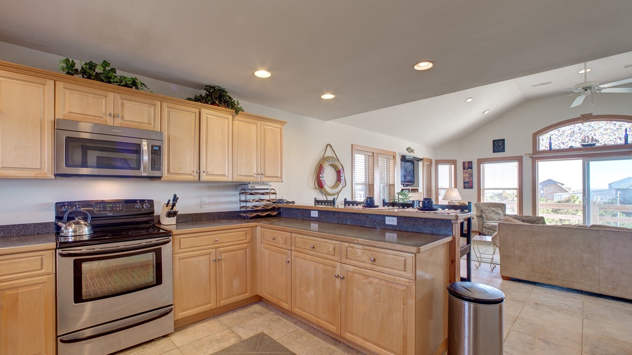 Photo of Kitchen in Waves