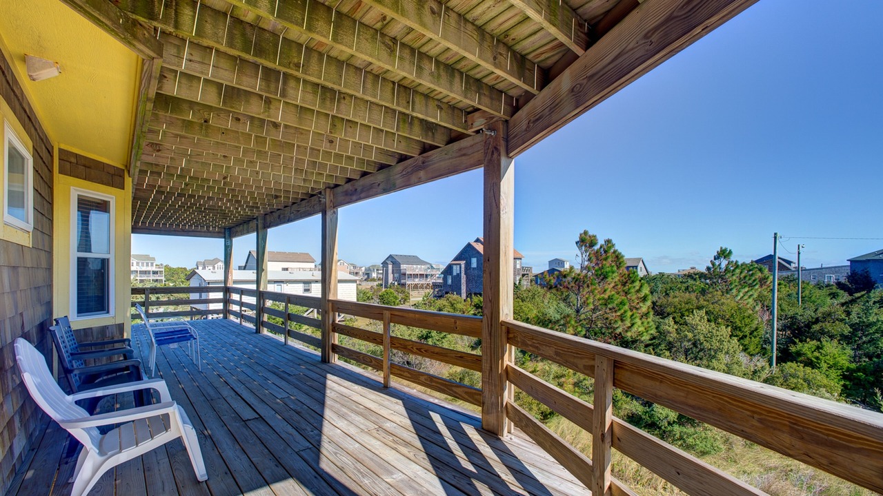 Photo of Patio Balcony in Waves
