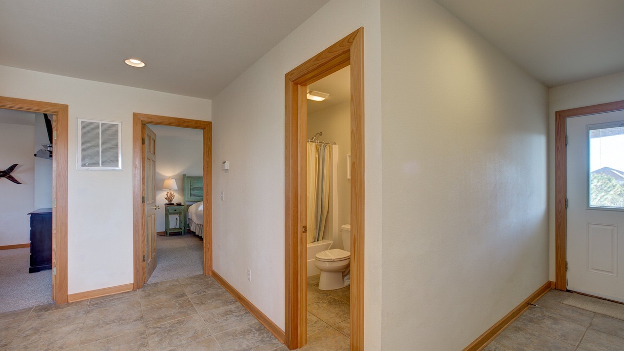 Photo of Bathroom in Waves