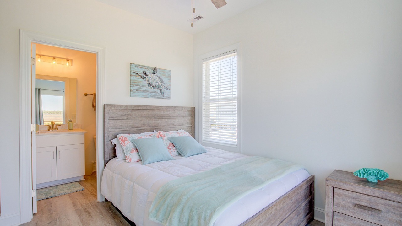 Photo of Bedroom in Ocean City Beach