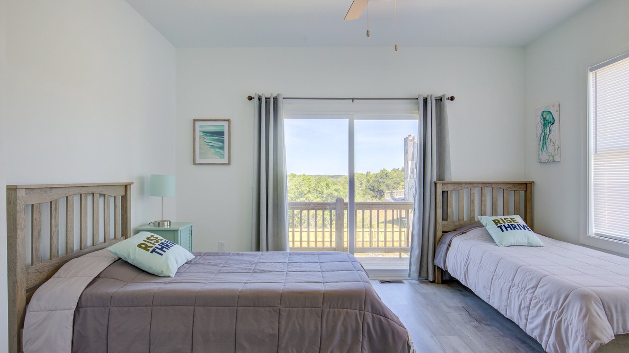 Photo of Bedroom in Ocean City Beach