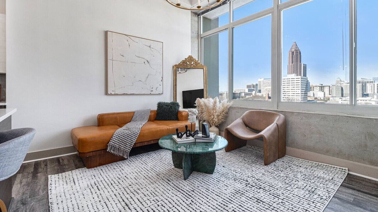 Photo of Livingroom in Downtown Atlanta