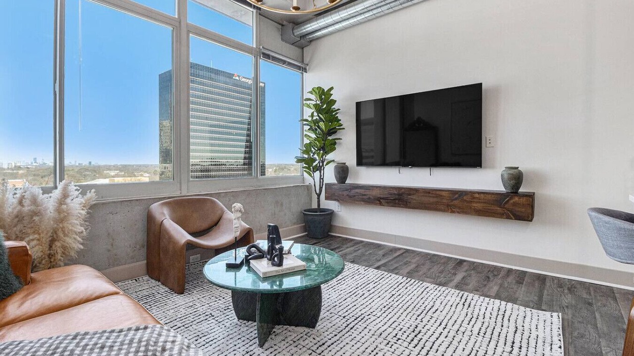 Photo of Livingroom in Downtown Atlanta