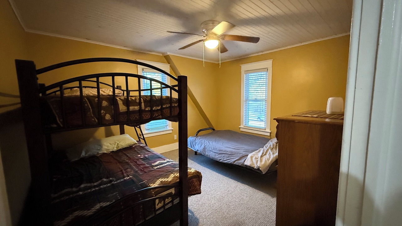 Photo of Bedroom in Thendara
