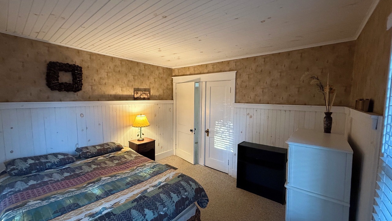 Photo of Bedroom in Thendara