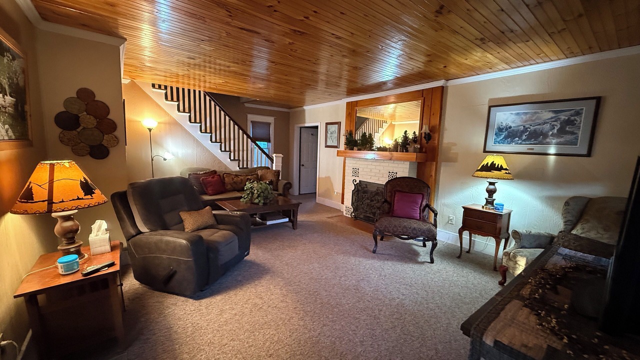 Photo of Livingroom in Thendara
