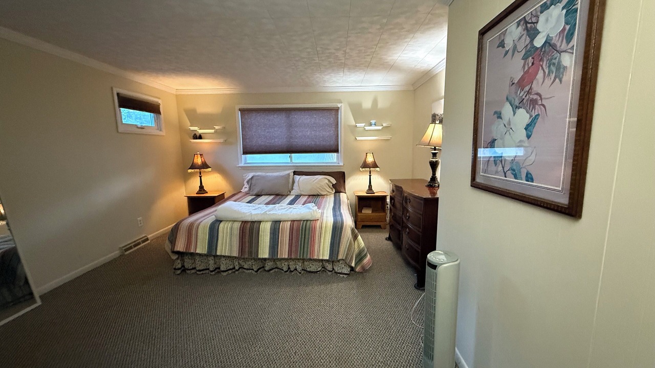 Photo of Bedroom in Thendara