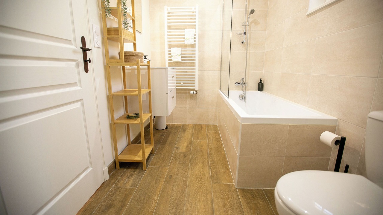 Photo of Bathroom in Tremblay-les-Villages